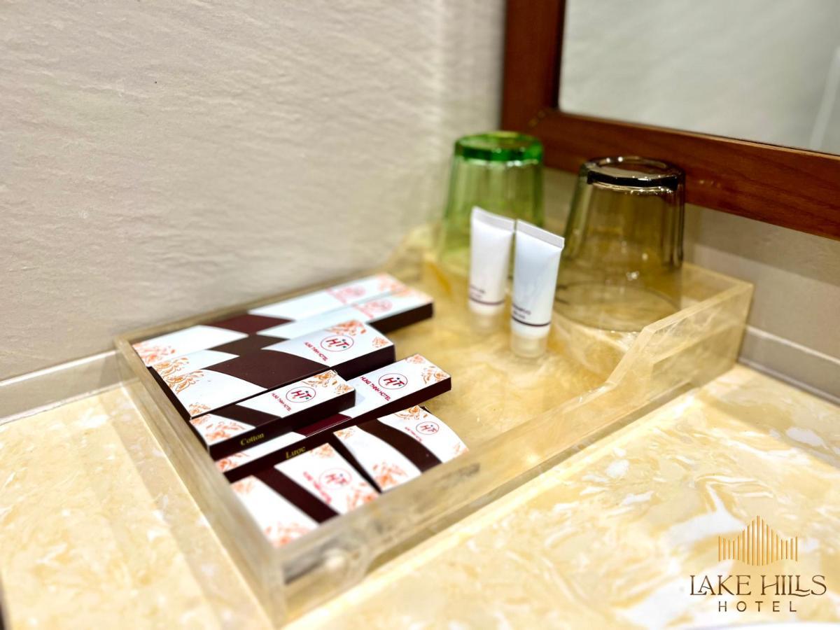 Lake Hills Hotel Ha Long Esterno foto