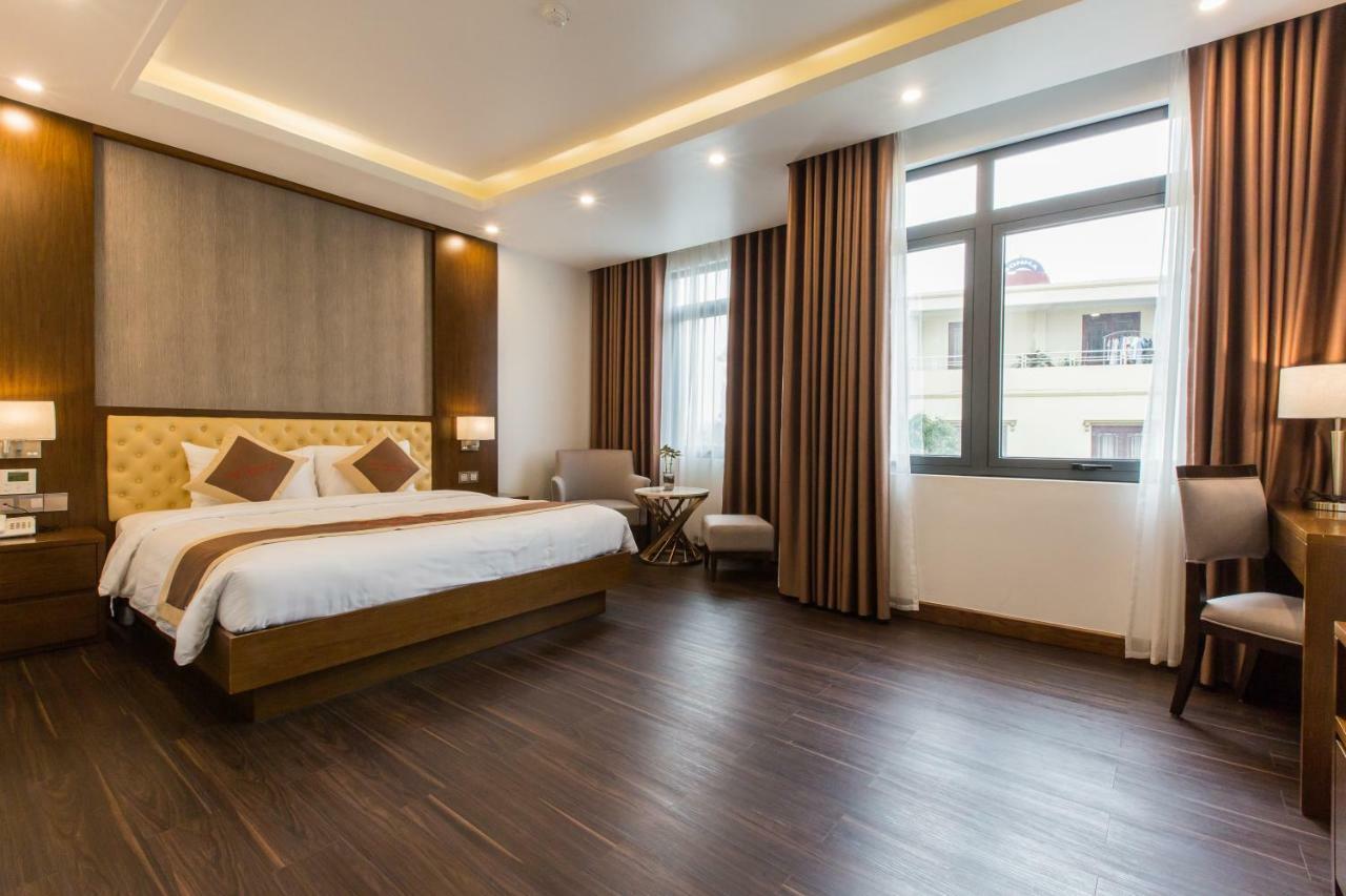Lake Hills Hotel Ha Long Esterno foto