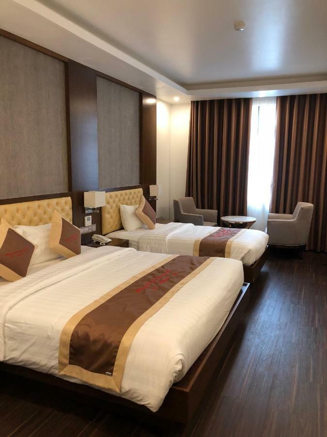 Lake Hills Hotel Ha Long Esterno foto
